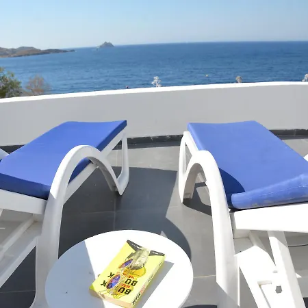 Nomia Hotel 호텔 3*