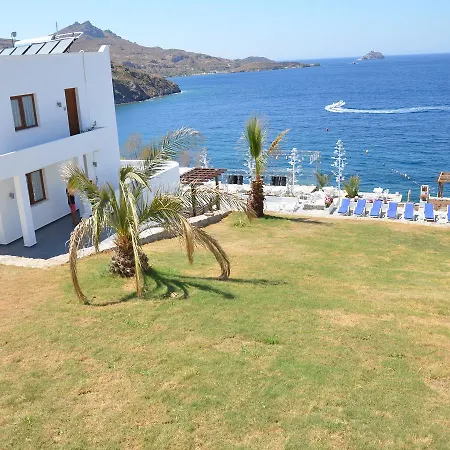 Nomia Hotel