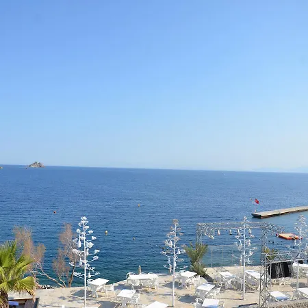 Nomia Hotel 호텔 얄리카베크