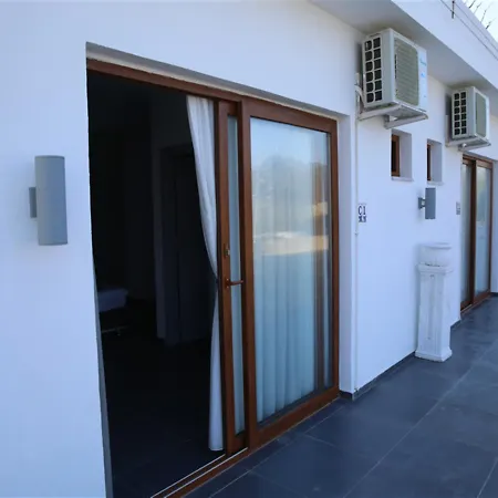 מלון Nomia Hotel יאליקאבאק
