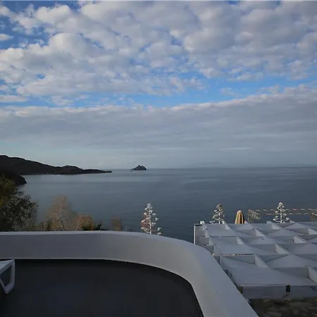 호텔 Nomia Hotel 얄리카베크