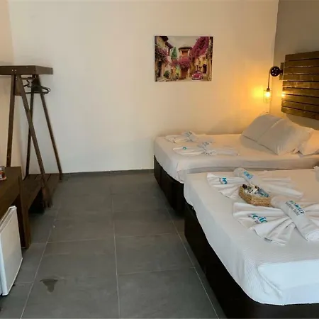 Nomia Hotel יאליקאבאק
