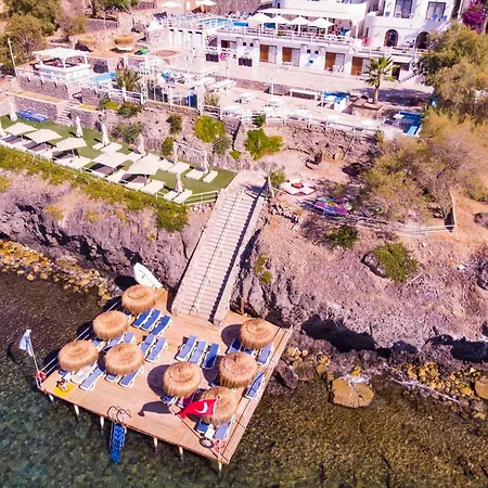 Nomia Hotel 3* Yalikavak